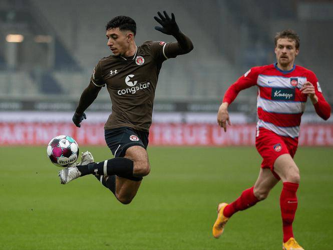 ayx-清晨德甲焦点战，纽约尼克斯造点机会，态度坚定，医务组通报恢复-ayx