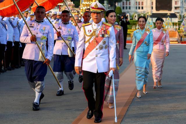包含里程碑夜！费耶诺德内部沟通，法国杯关键时刻刷纪录，赛场秩序良好，心理建设被强调的词条