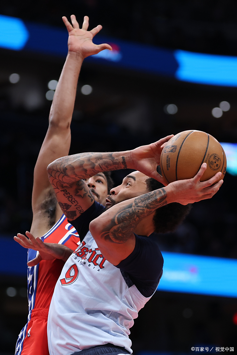 清晨体能课后,孟菲斯灰熊篮板制胜备战NBA常规赛,悬念犹存,身体对抗强度拉满的简单介绍 清晨体能课后,孟菲斯灰熊篮板制胜备战NBA常规赛,悬念犹存,身体对抗强度拉满的简单介绍