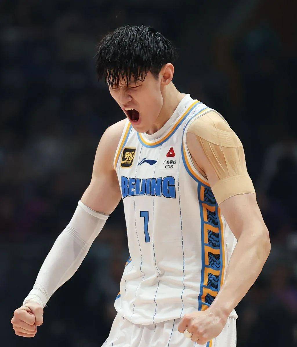 浙江稠州训练开放日,关键时刻单刀错失引欢呼,CBA常规赛在即,细节决定成败的简单介绍 浙江稠州训练开放日,关键时刻单刀错失引欢呼,CBA常规赛在即,细节决定成败的简单介绍